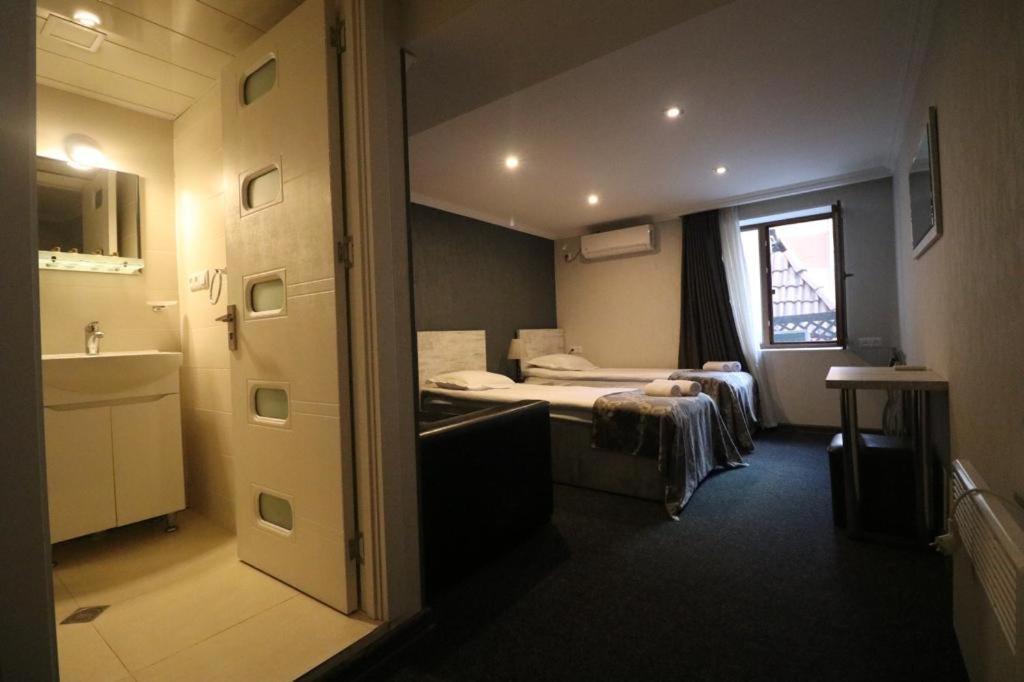 Elno Hotel Tbilisi Eksteriør bilde