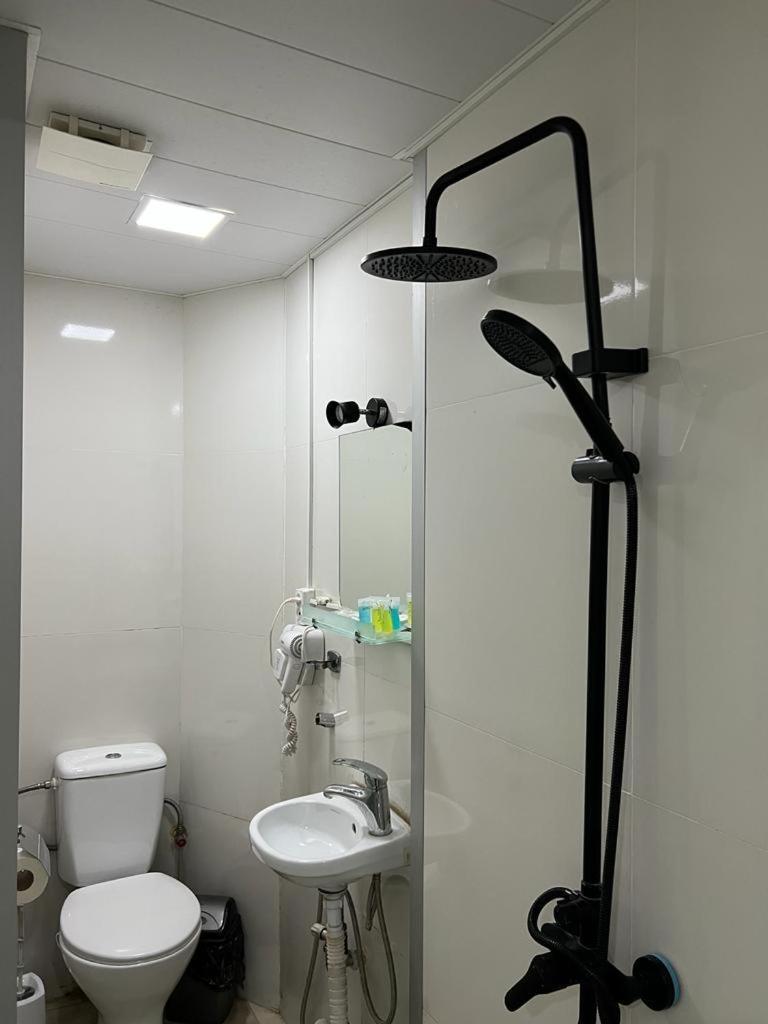 Elno Hotel Tbilisi Eksteriør bilde