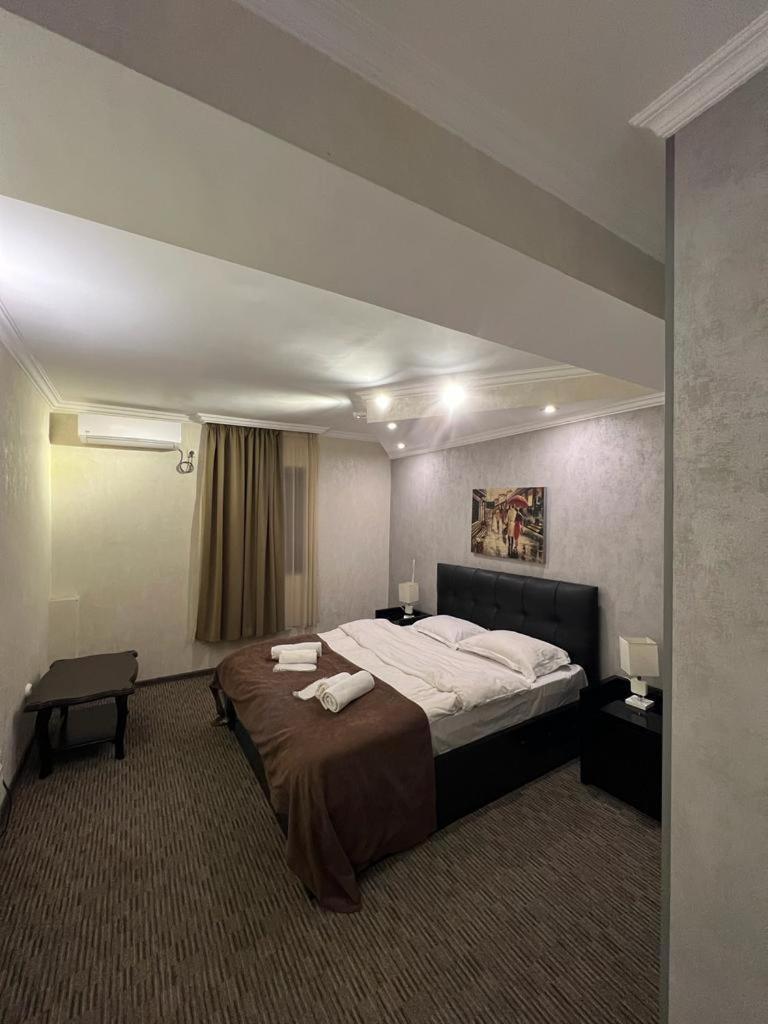 Elno Hotel Tbilisi Eksteriør bilde