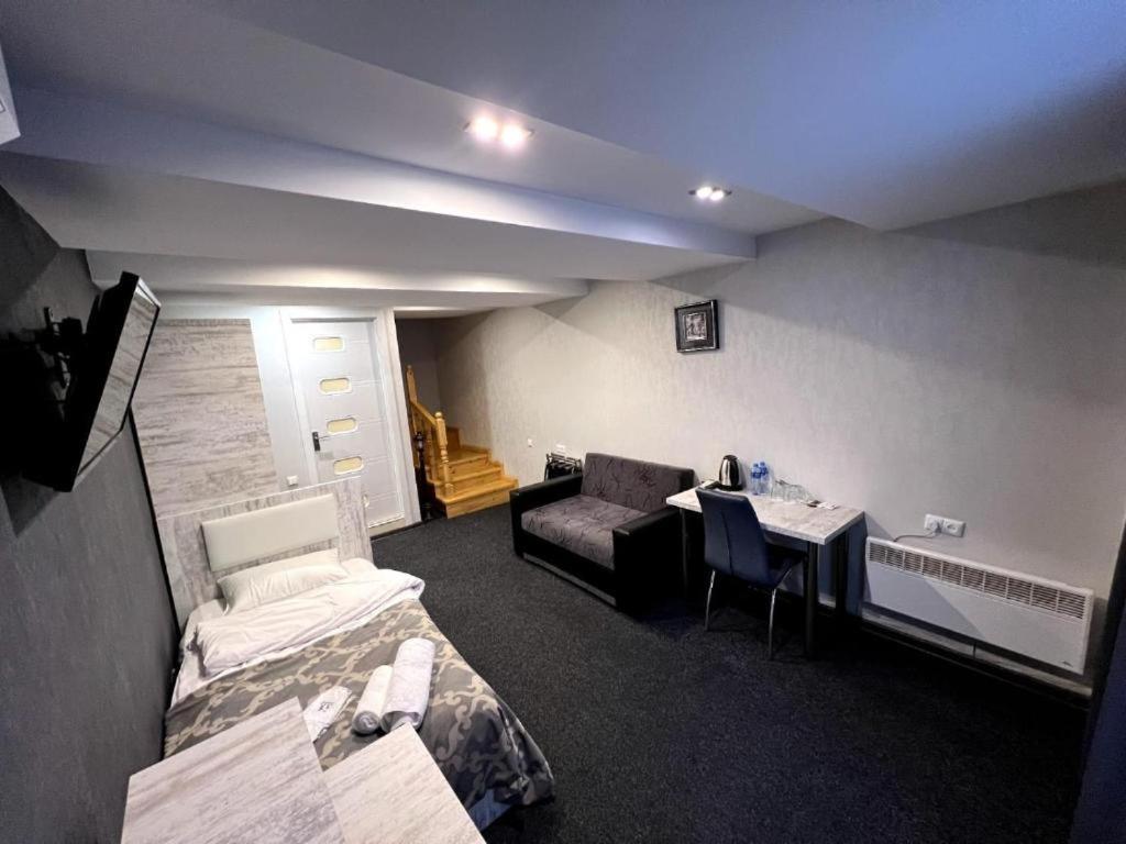 Elno Hotel Tbilisi Eksteriør bilde