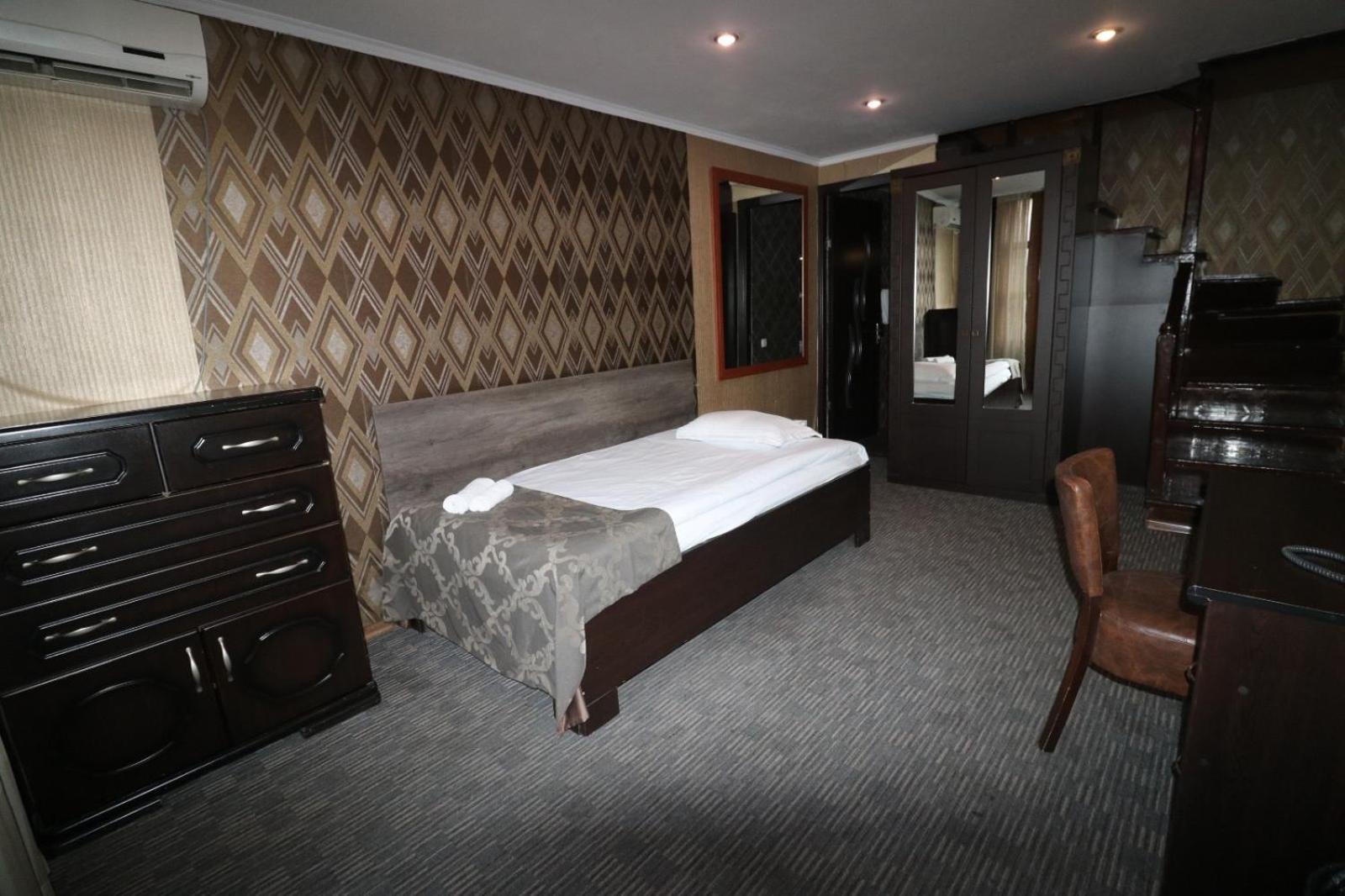 Elno Hotel Tbilisi Eksteriør bilde